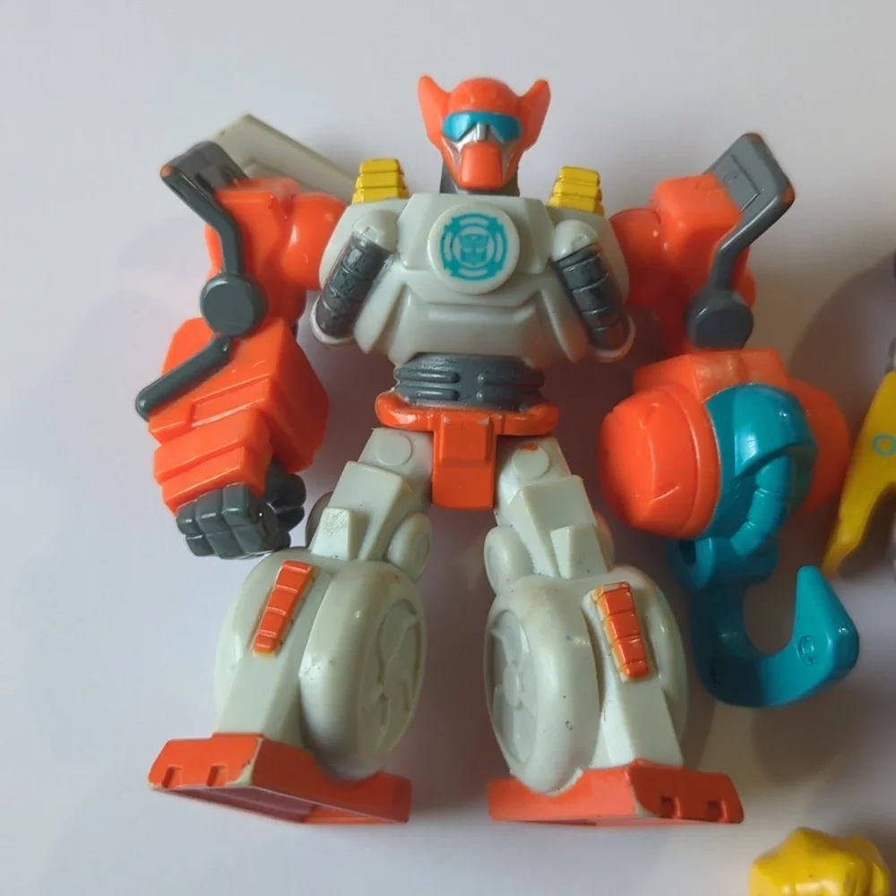 Lot Of 5 Transformers Rescue Bots Doc Green Cody Burns Bumblebee Heatwave Blades - Picture 6 of 15